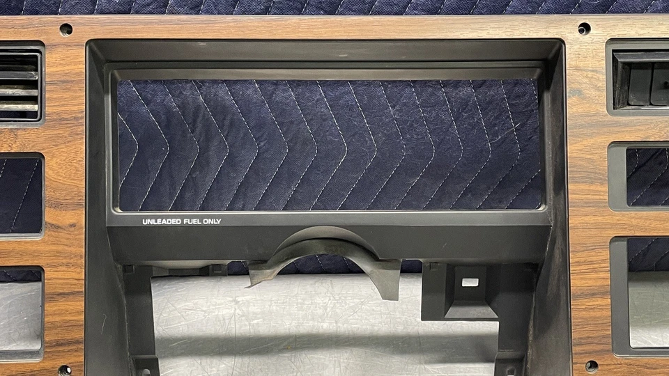 1987-1996 Dodge Dakota Dash Speedometer Radio Bezel Trim Woodgrain OEM 4482082 Foto 3 de 4