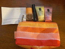 Clinique Gift Set 5 Piece Makeup Skincare w/Bag Includes Macrara, Happy .14 Fl