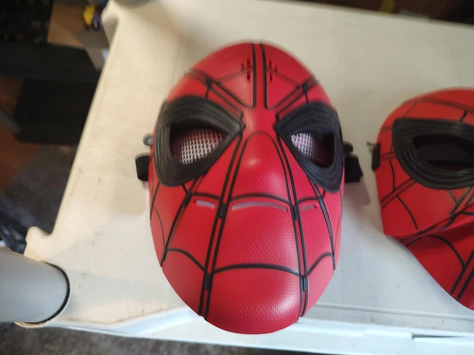 Набор тематических масок Spider-Man — веселые костюмы для детей и взрослых - Изображение 2 из 4