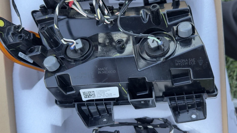 Luzes de seta do Jeep Wrangler JL com marcadores laterais - Imagem 3 de 3