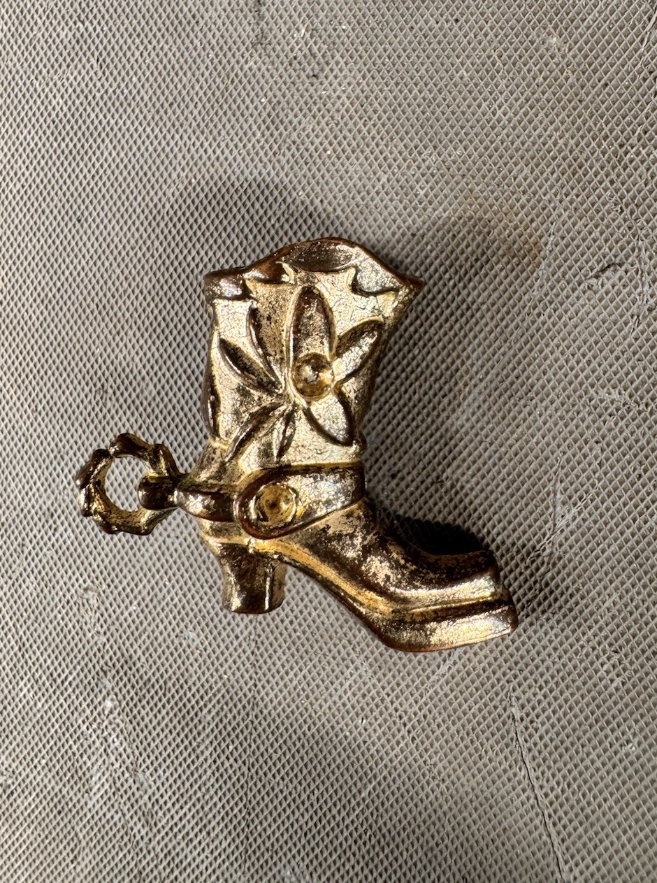 Foto 1 di 9