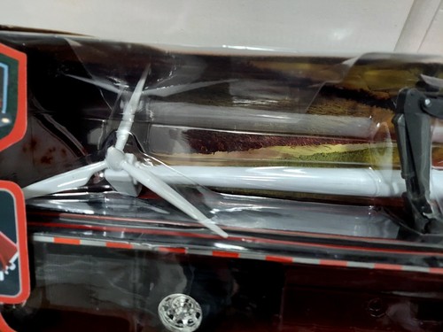 PETERBILT MODEL 389 WIND TURBINE & EXCAVATOR NEW RAY 103338 TRUCKER 1/32 SILVER - Picture 5 of 14