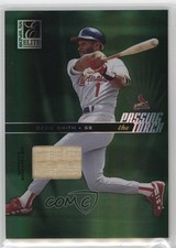 2004 Donruss Elite Passing the Torch Bats /200 Ozzie Smith #PT-23 HOF 04br