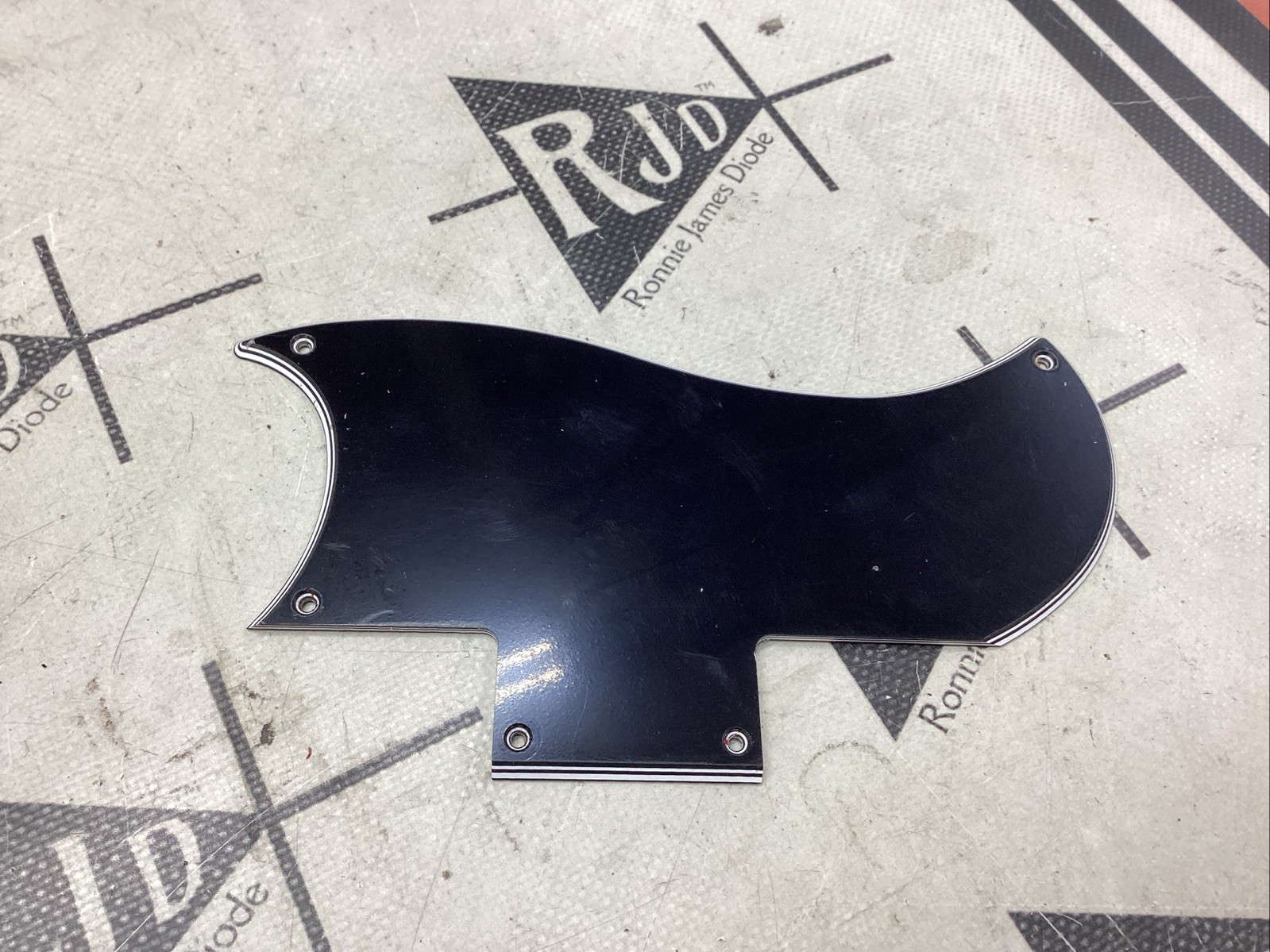 Original Gibson 61 SG Standard Pickguard Plate Guard Pick