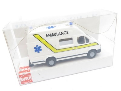 345HO /03 - Busch H0 43785 - Ford Transit Englische Ambulance - top in OVP