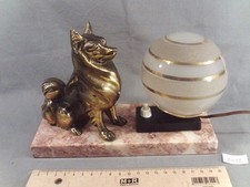 Lampe à poser Veilleuse Décor Chien en régule sur marbre 1930 1950  (DK62)