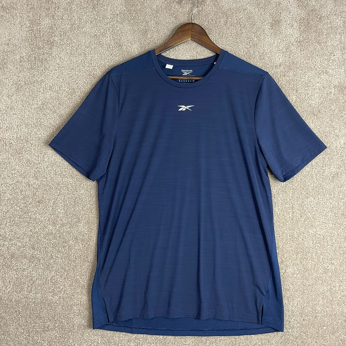 Training activchill move tee hotsell
