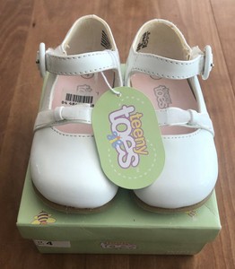 baby girl white dress shoes size 4