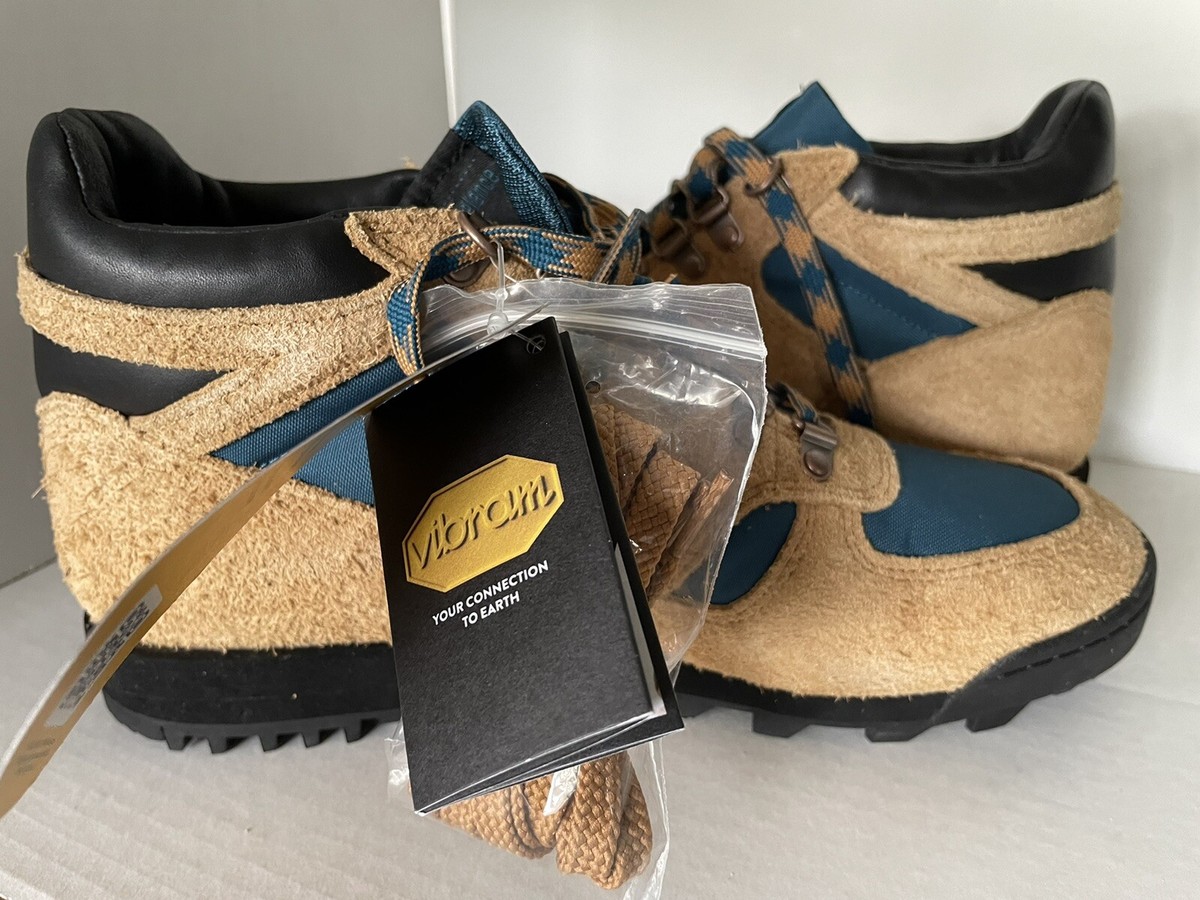 New Balance Ranier URAINAA tan & teal hiking boots with Vibram soles size 9. NWT New Balance Rainier Boots Tan / Blue – Très Bien main image 3