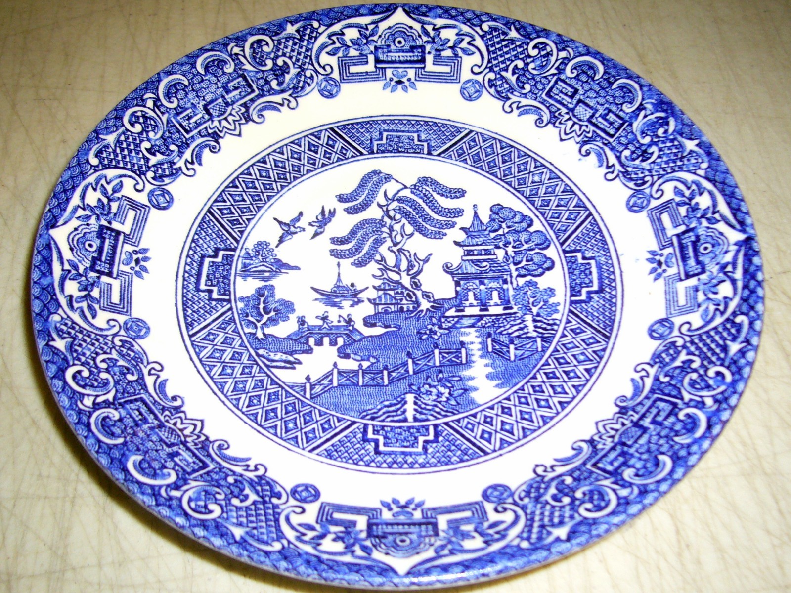 ENGLISH IRONSTONE TABLEWARE Staffordshire Blue Willow Saucer Only 5 1/2