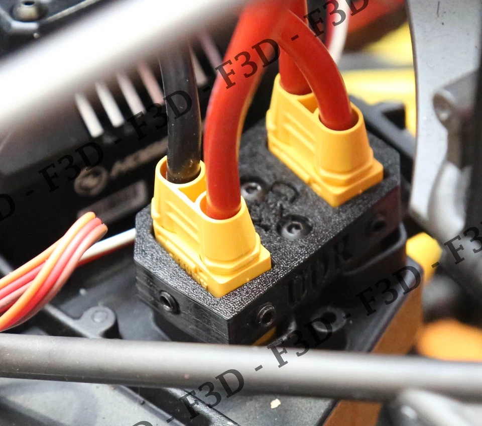 Ladrillo de conexión adaptador impreso en 3D XT90 SE ADAPTA a Traxxas UDR Unlimited Desert Racer Foto 2 de 4