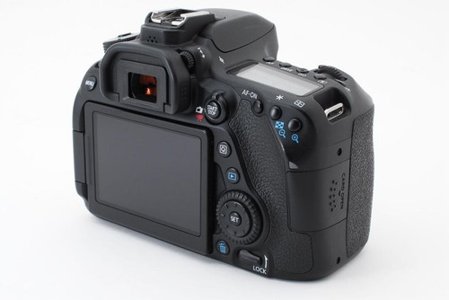 Near Mint CANON EOS 80D 24.2 MP Digital SLR Camera Body - Picture 3 of 7