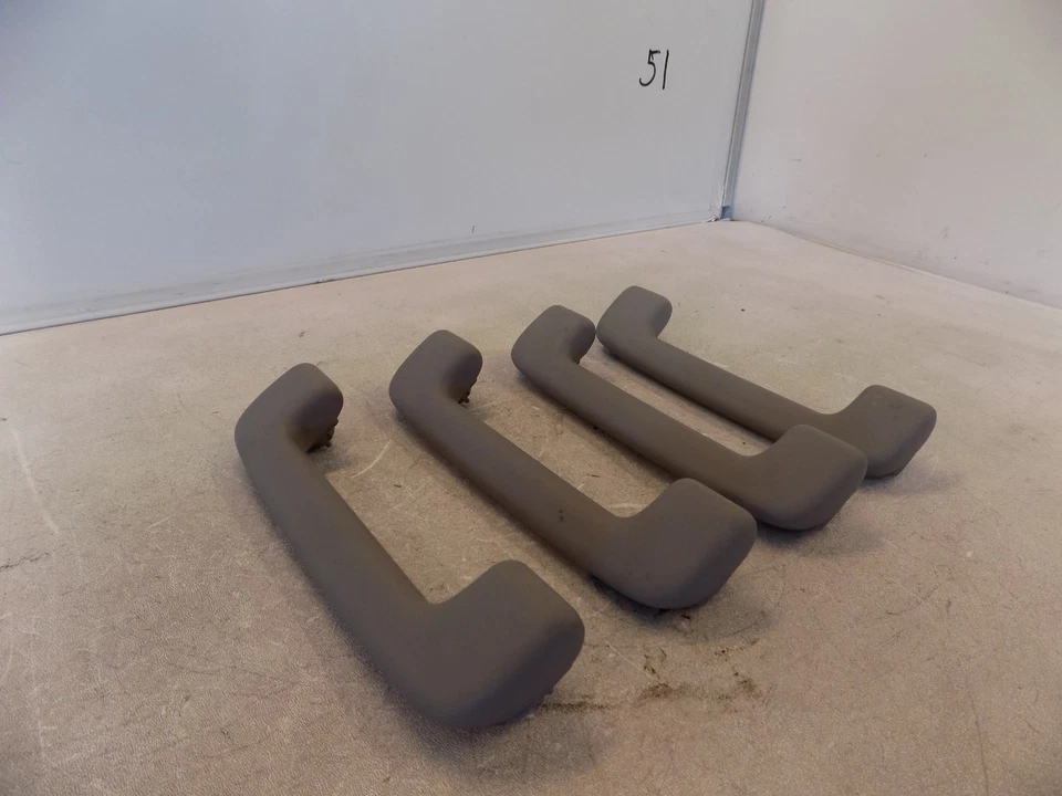 04-10 Audi A8 Quattro Juego de 4 manijas de agarre de techo delantero/trasero izquierdo/derecho OEM Foto 3 de 4