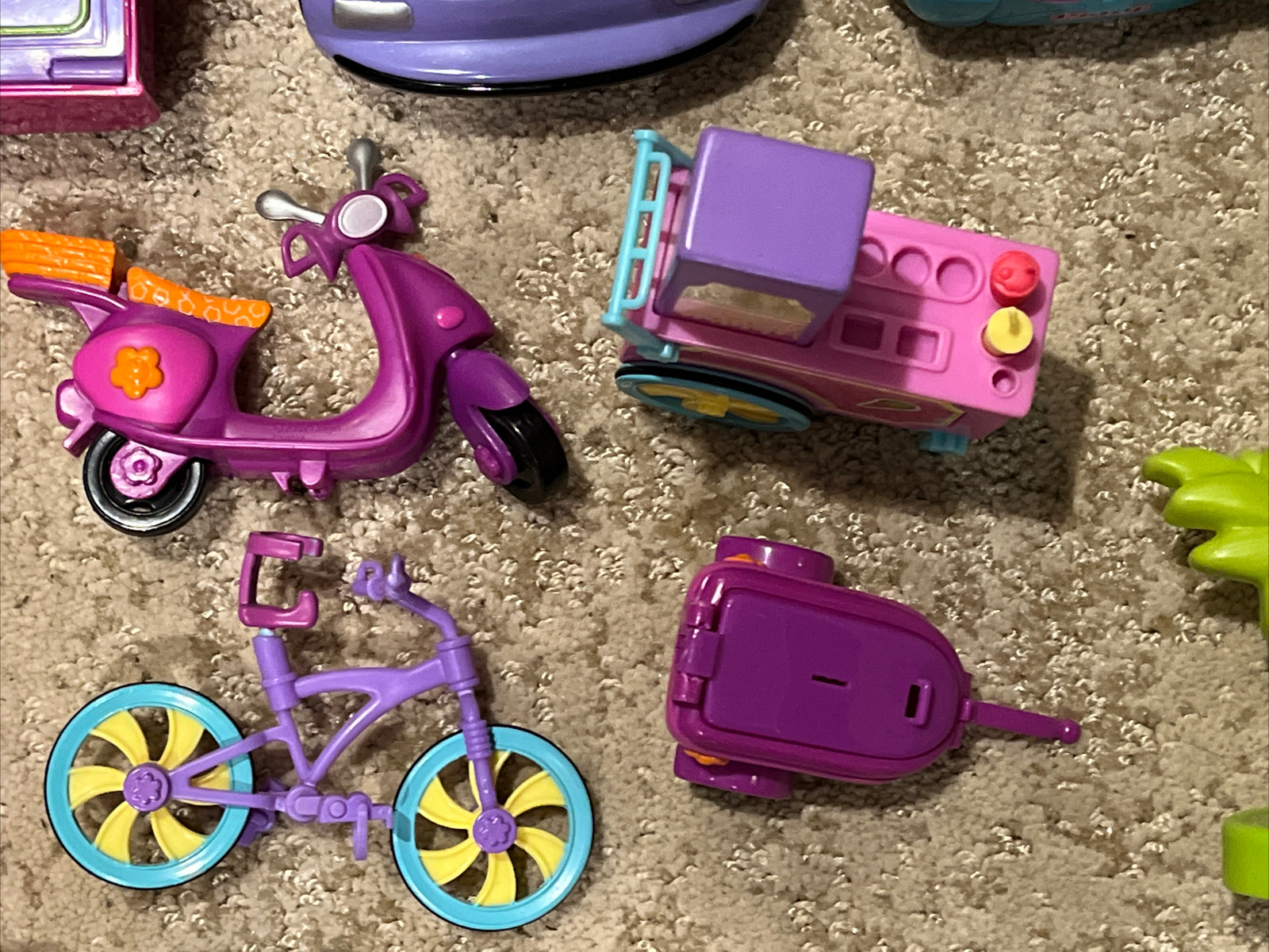 MATTEL POLLY POCKET SCOOTER DA POLLY - GTIN/EAN/UPC 746775296766 - Cadastro  de Produto com Tributação e NCM - Cosmos