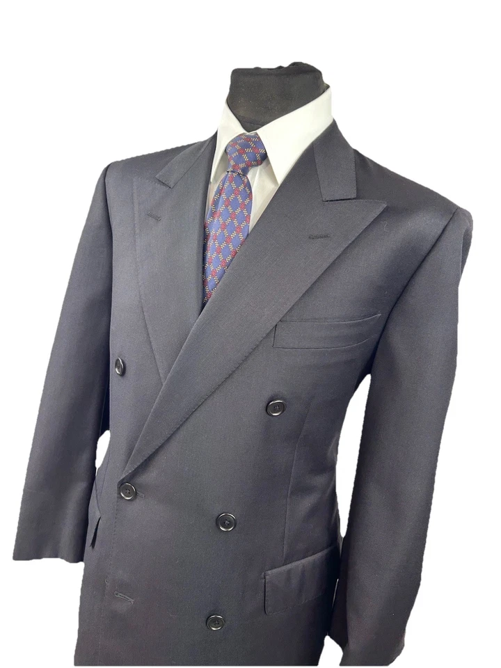 CORNELIANI!!40R!!!PICK STITCHED!!!MADE IN ITALY!!!!DOUBLE BREASTED - Image 2 of 4