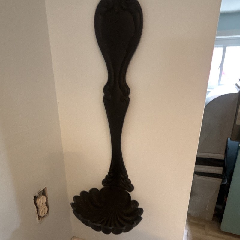 Black Metal Wall-Mounted Candle Holder Sconce, Vertical Orientation