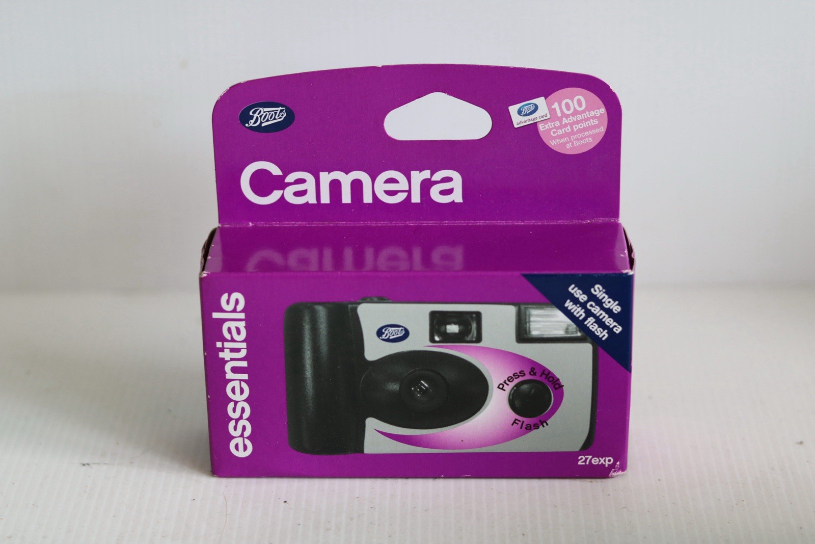 Boots Point And Shoot Disposable Camera with Flash ISO 400 27 exp 2014 expiry