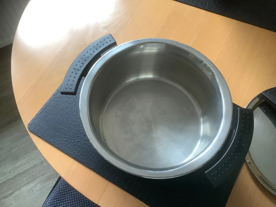 Topf-Fissler Magic line- innen 16 cm -schwarz- 2 L-Top!! - Bild 2 von 3