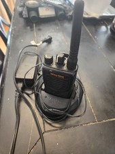Motorola Mag One UHF Two Way Radio AAH84RCS8AA1AN Charger