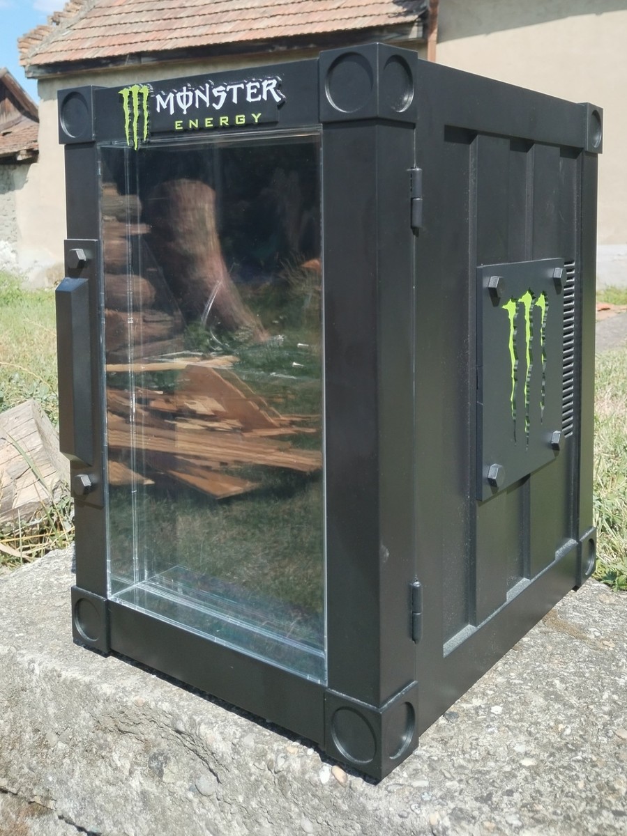 冷蔵庫・冷凍庫 Monster Energy Drink Black Mini Fridge Monster Energy Drink Mini Fridge Pub Home Garden Garage 220V