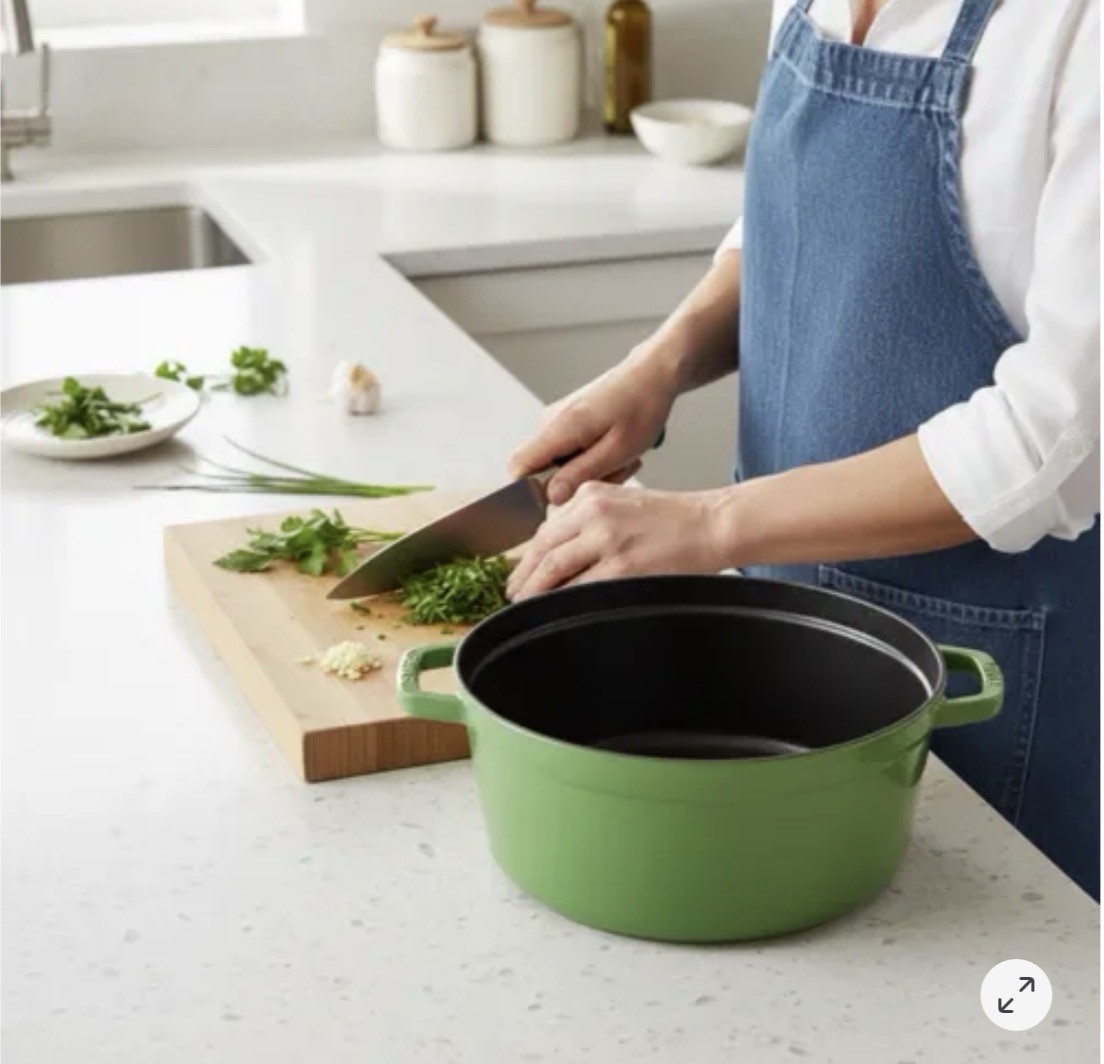 Staub Round Dutch Oven – 5.5 Quart – Pistachio Green – Enameled