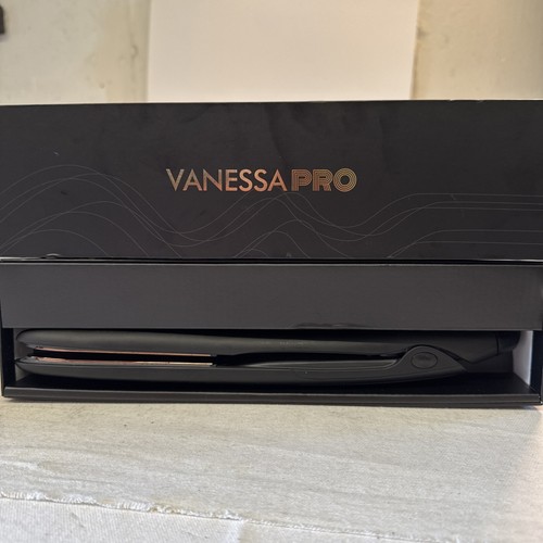 VANESSA PRO Flat Iron Hair Straightener, Tested works, Fashion, Hair Product - Picture 12 of 12