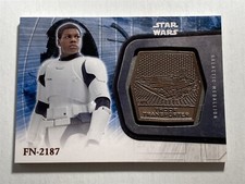 2016 Star Wars The Force Awakens Series 2 Galactic Medallion - FN-2187 Finn (U)