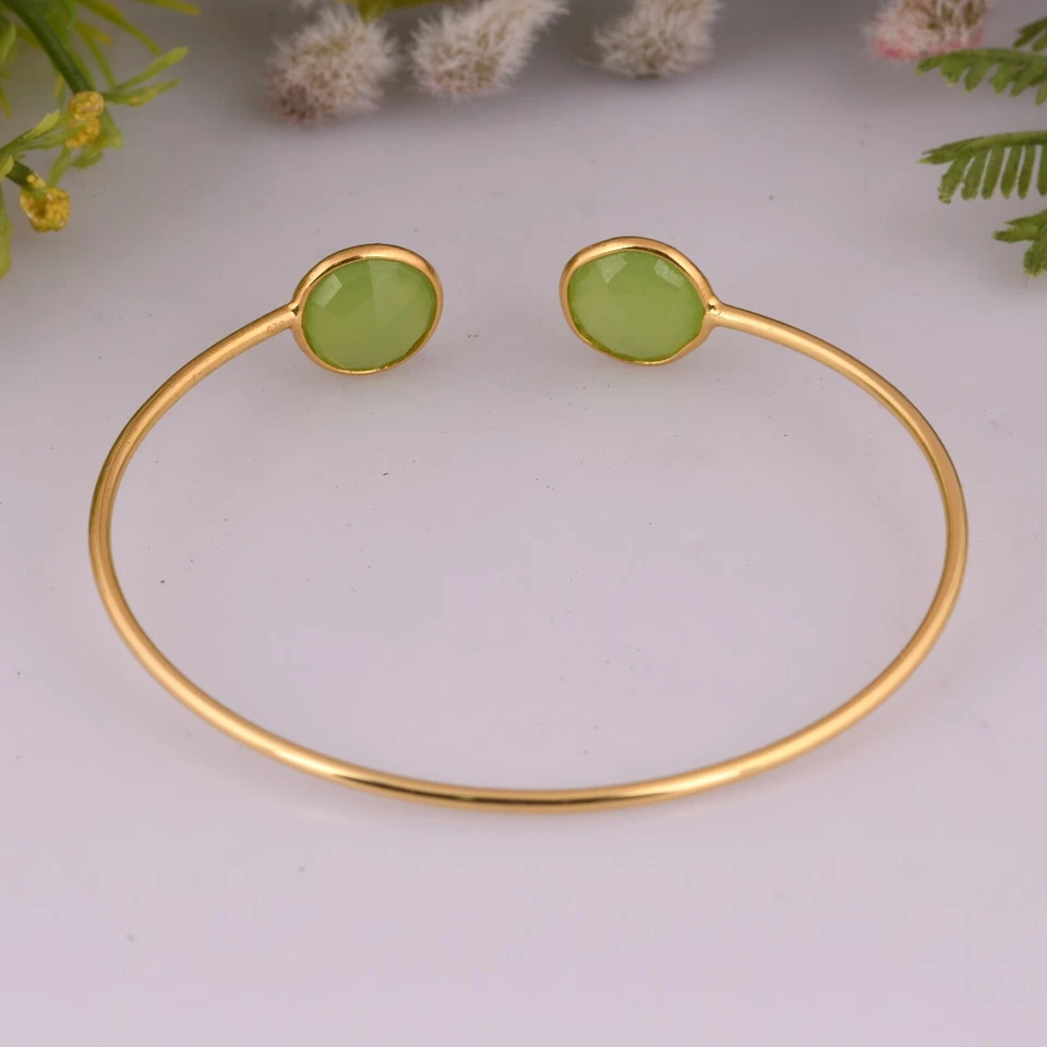 Brazalete abierto de piedras preciosas chapado en oro brazalete ajustable con prehnita verde Foto 3 de 4