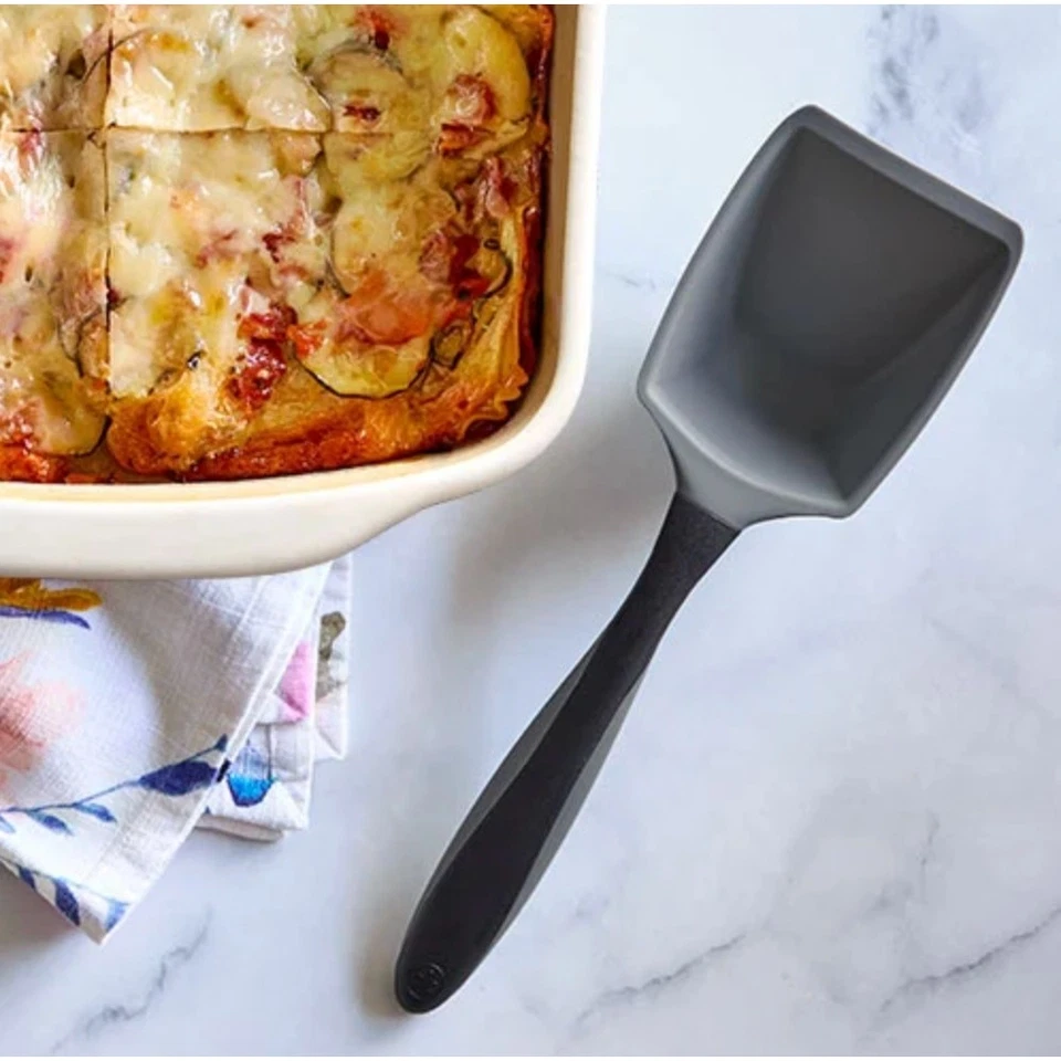 NEW Pampered Chef Silicone Scoop and Serve Spatula Item # 100687 - Image 2 of 4