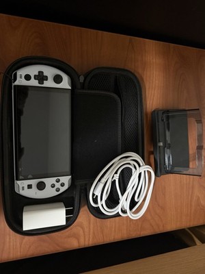 GPD Win 4 Ryzen 7 6800U 32GB RAM 1TB NVMe SSD  w/ Accessories