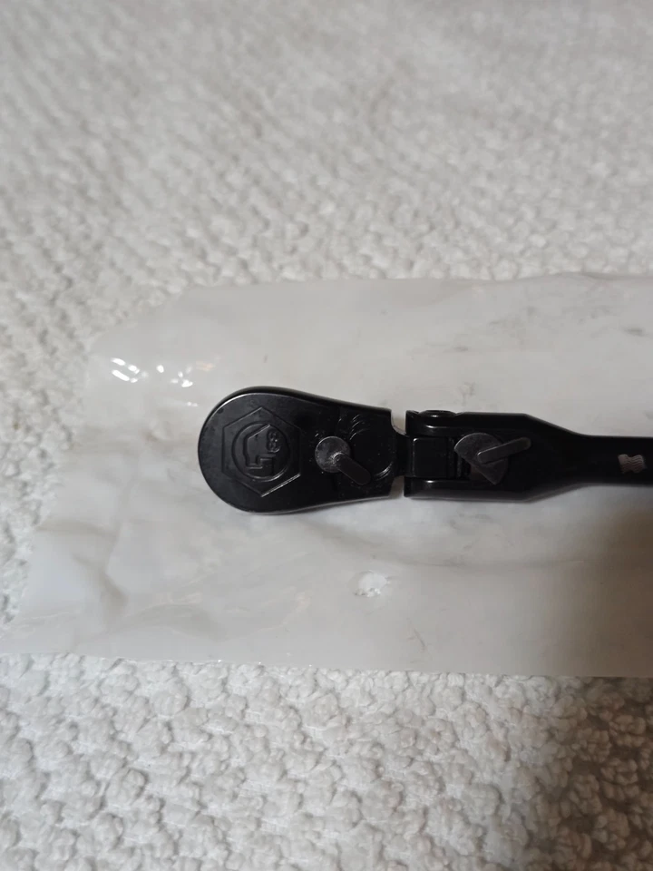 Matco Tools AFR68BLFSG 1/4" Drive 7.75" 88 Dientes Bloqueo Flex Cabeza Trinquete Negro Foto 2 de 4