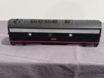 Athearn Southern Pacific #6169 F7 B Unit Locomotive Shell With All Glass EMD F3