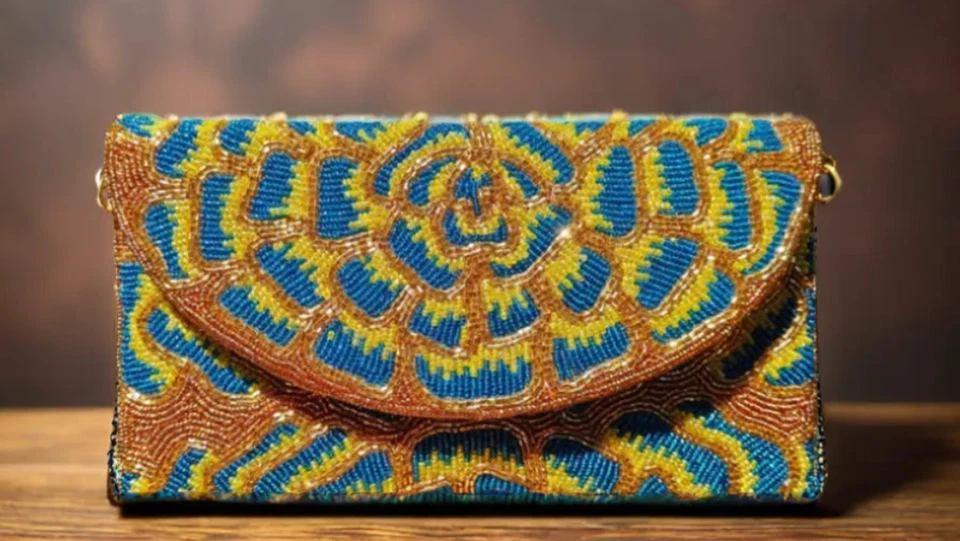 Bolso sin asas de noche con flores, bolso sin asas de lujo con cuentas, regalo estilo Mary Frances para ella Foto 2 de 4