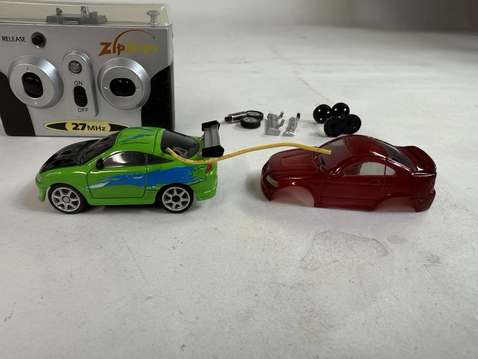 Zip Zaps Micro RC Cars 2 Bodies 1 Remote Control  Parts - Read - Image 3 of 4