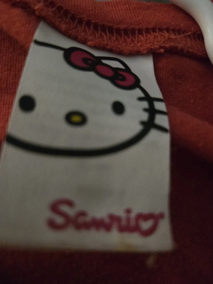 Camisa roja de Hello Kitty para niñas Foto 4 de 4
