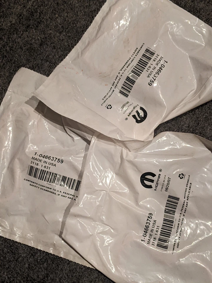 Paquete de tres juntas plenum de admisión Chrysler Dodge 1998-2010 2,7 OEM# 4663759 Foto 3 de 3