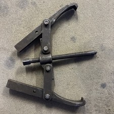 Armstrong Large 2 Leg Jaw Gear Puller Steelgrip 1003 Bray Chicago Usa