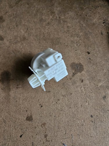 Beko Waschmaschine Wasserdruckschalter 2833830400