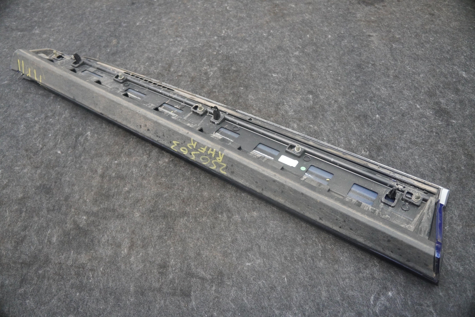Front Right Door Rocker Trim Panel Cladding i4ML853959 Lamborghini Urus *Note*