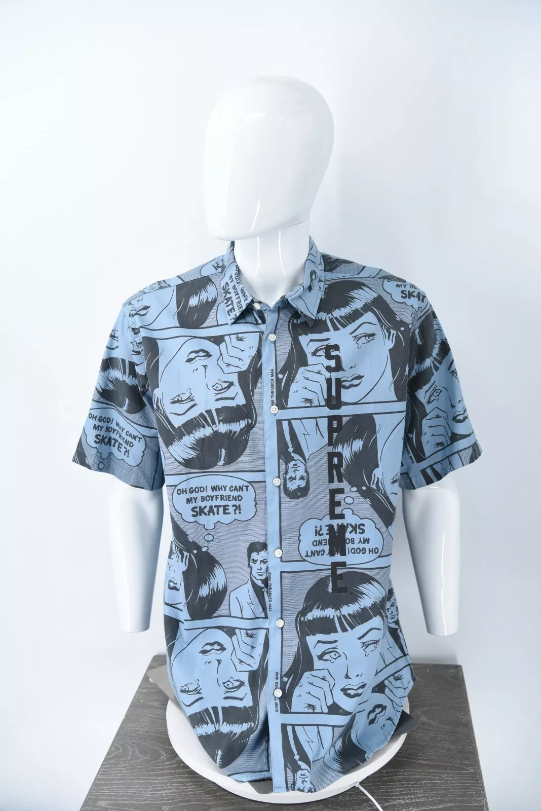 T shirt homme boutonné neuf avec étiquettes Supreme x THRASHER BOYFRIEND bleu poussiéreux S/S XL