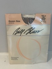 Vintage Bill Blass Pantyhose Queen Size Suntan 5  8-5  11 155-170