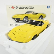 AUTOart 1/18 Chevrolet Corvette 1969 Daytona Yellow Diecast Model Car