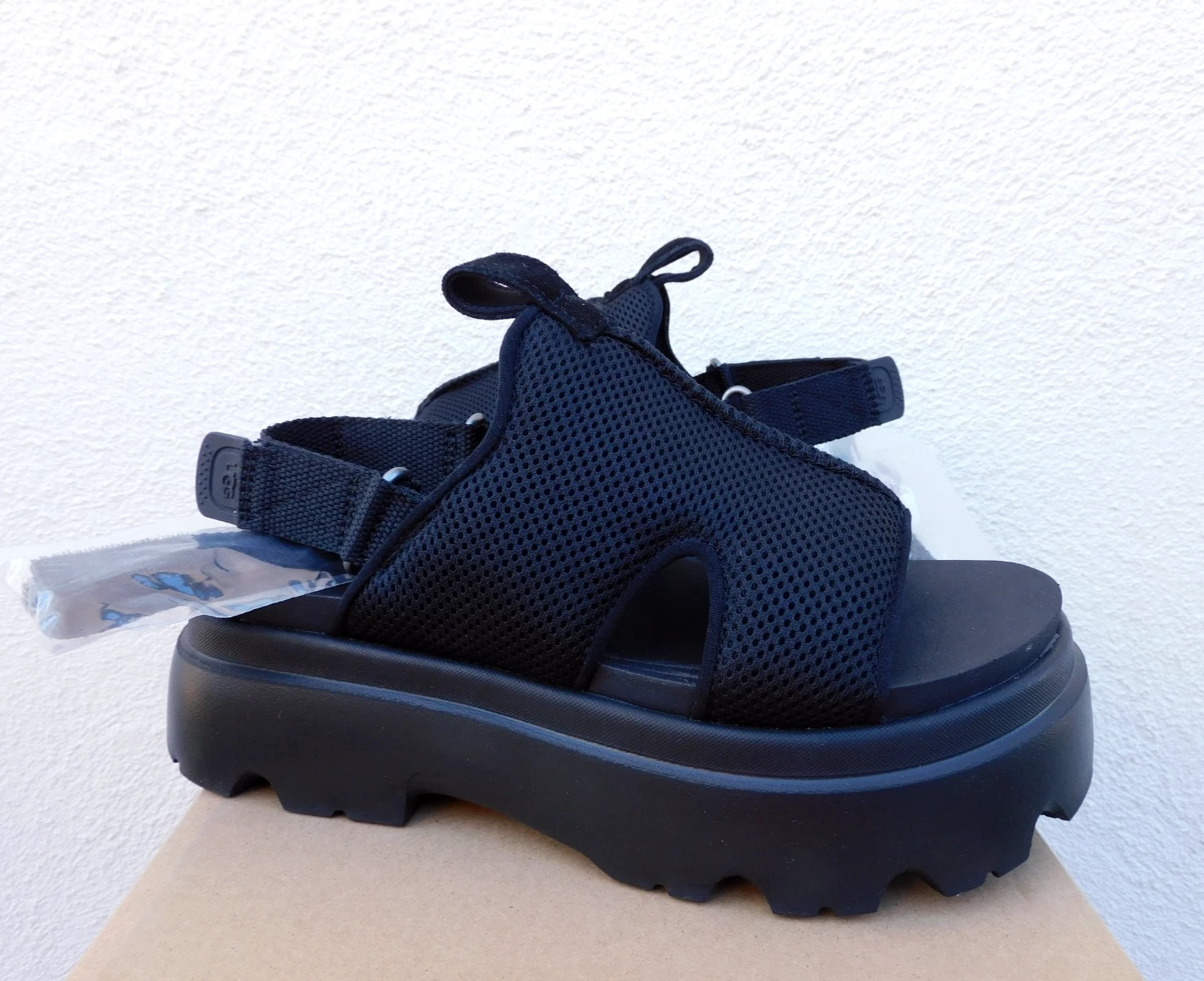 UGG SANDALI NERI CELESTE CINTURINO ALLA CAVIGLIA PLATEAU DONNA US 10 EUR 41 ~NUOVI CON SCATOLA