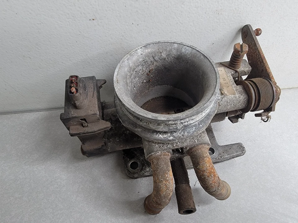 Ford Bronco II 1986-90 2,9 L V6 carrocería del acelerador control de admisión de aire OEM resorte débil Foto 2 de 4