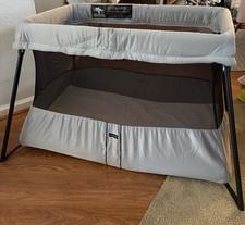 Baby Bjorn Pack N Play Travel Light Portable Crib Carrying Case Light Gray