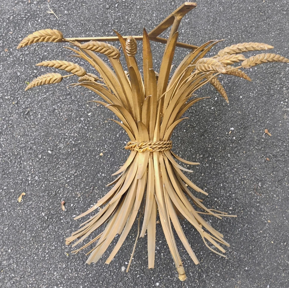 MESA ITALIANA VINTAGE HOLLYWOOD REGENCIA GAVILLA DE TRIGO METAL DORADO Y VIDRIO Foto 2 de 4