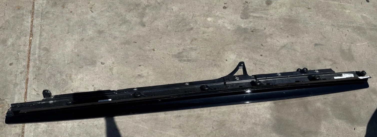OEM 21-24 Bentley Bentayga Left Side Side Skirt Rocker Molding Panel 36A853753A