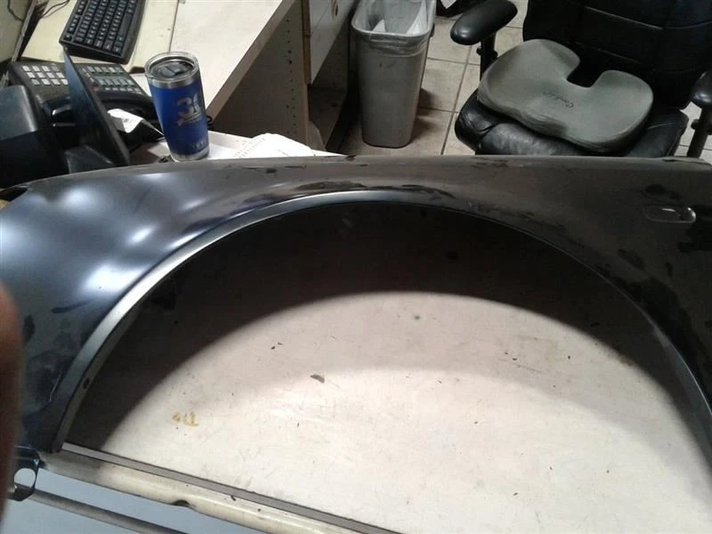 Левое крыло водителя 6 цилиндров подходит для 98-01 AUDI A6 348591 - Изображение 3 из 4