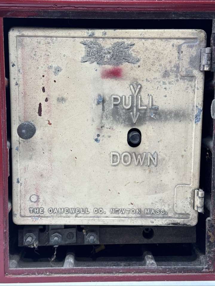 Antique Gamewell Fire Alarm Station Box Call Pull Down Game Well Old ...