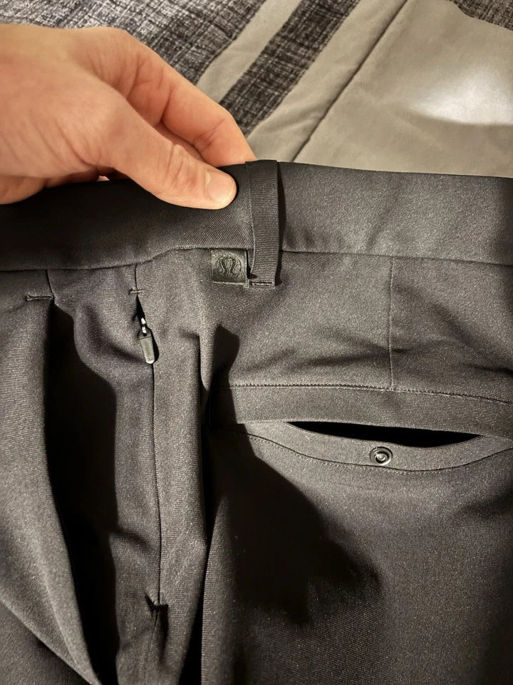 Pantalón negro para hombre Lululemon Abc calce clásico talla 32x32 Warpstream Foto 4 de 4